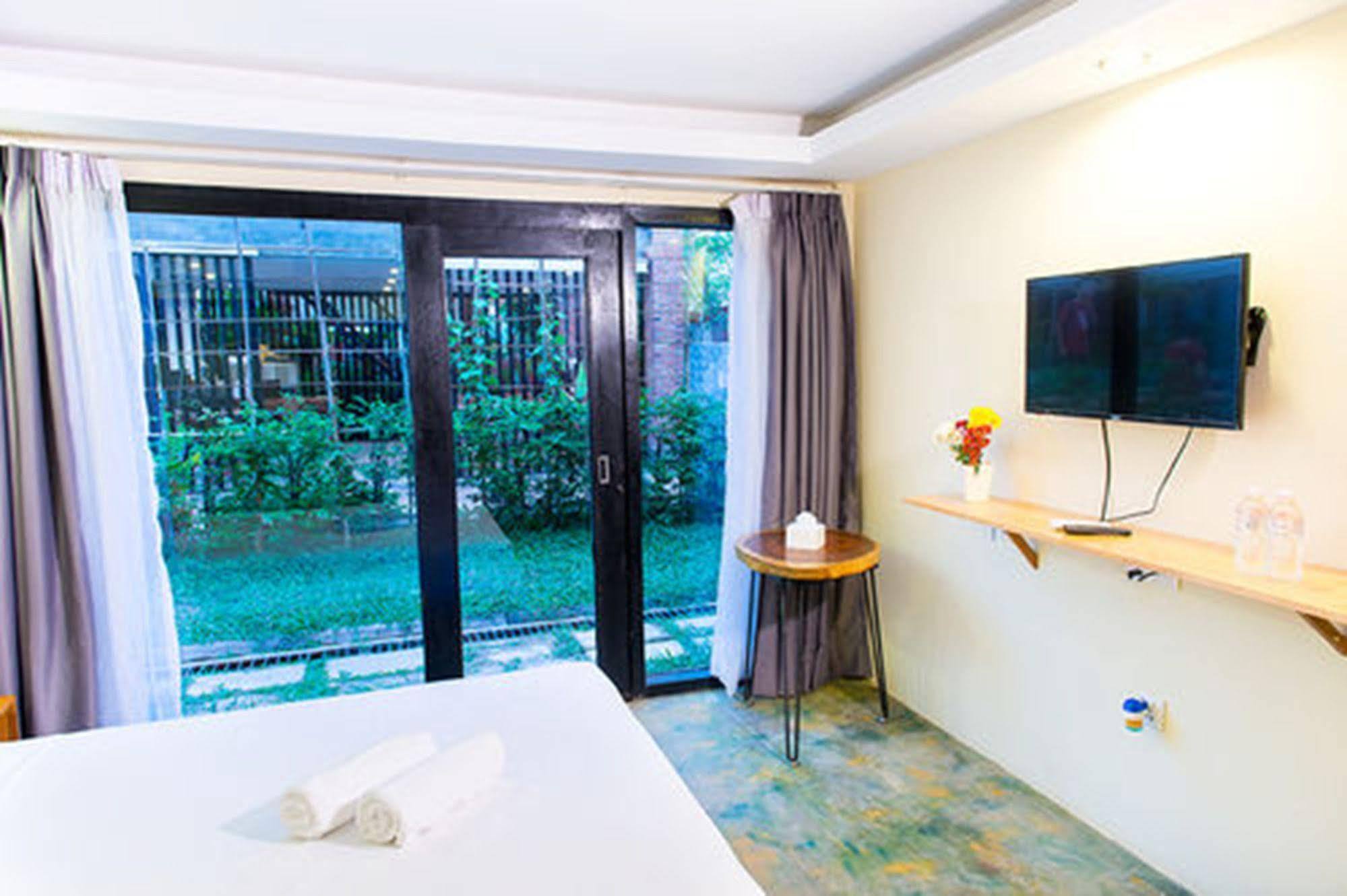 Day Day Inn Сиемрип Экстерьер фото